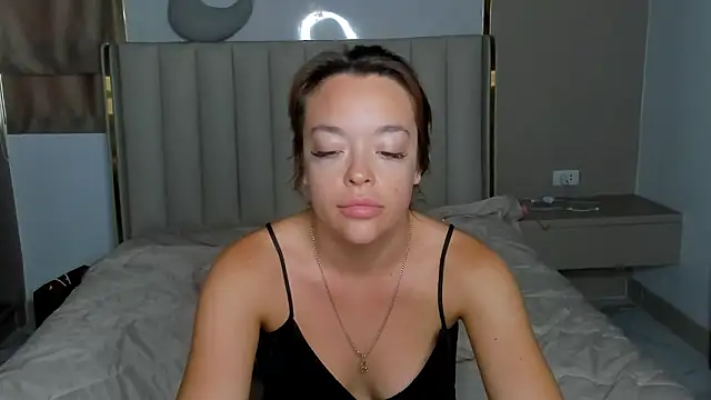 stellaa quenn online show from 03/09/26, 12:14