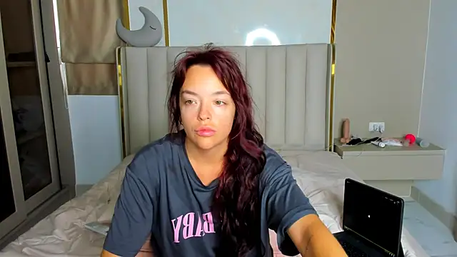 stellaa quenn online show from 07/16/26, 12:05