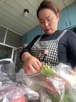 Youyou 12 online show from 04/03/26, 12:52