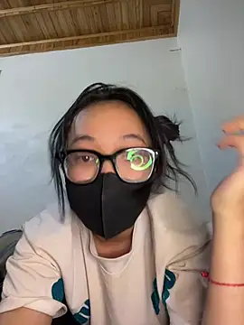 Leeeiuu online show from 02/06/26, 03:04