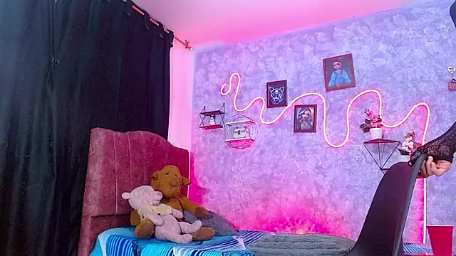 Snapshot of Everlin__Hot_ chatting on 02/05/26, 11:26 Everlin Hot online show from 02/05/26, 11:26