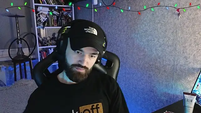 Snapshot of _Mostly_ chatting on 02/09/26, 08:46 Mostly online show from 02/09/26, 08:46