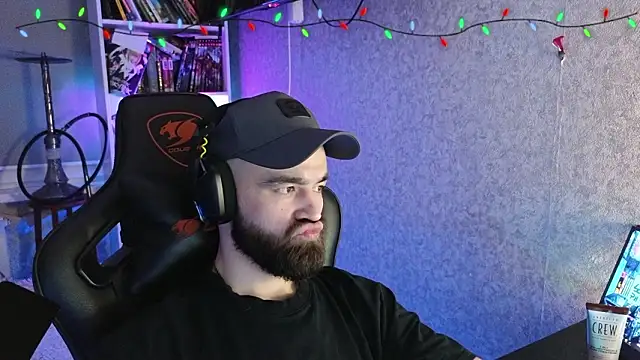 Snapshot of _Mostly_ chatting on 02/12/26, 04:29 Mostly online show from 02/12/26, 04:29