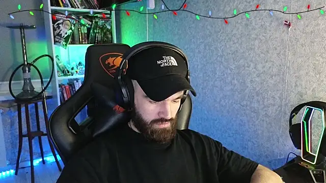 Snapshot of _Mostly_ chatting on 02/20/26, 12:07 Mostly online show from 02/20/26, 12:07