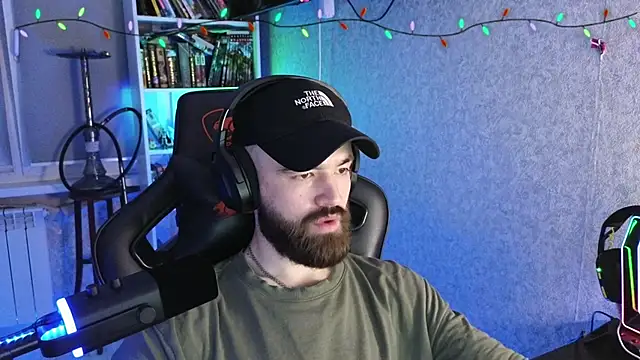 Snapshot of _Mostly_ chatting on 02/24/26, 10:19 Mostly online show from 02/24/26, 10:19