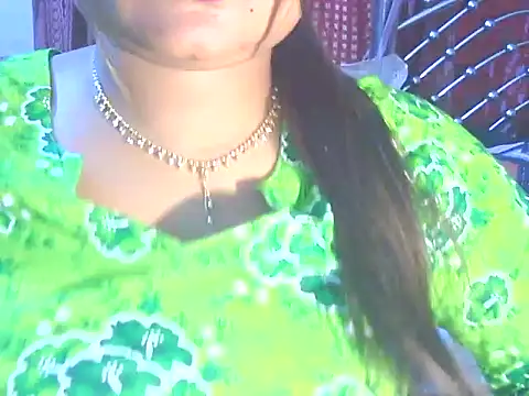 Nusrat Faria online show from 04/05/26, 05:10