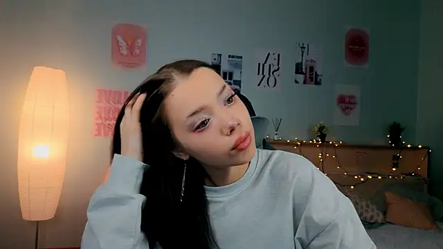 Snapshot of Vexnexe chatting on 02/01/26, 04:44 Vexnexe online show from 02/01/26, 04:44