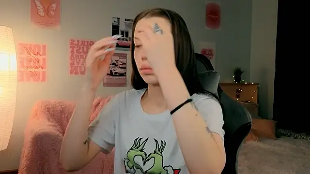 Snapshot of Vexnexe chatting on 03/02/26, 07:54 Vexnexe online show from 03/02/26, 07:54