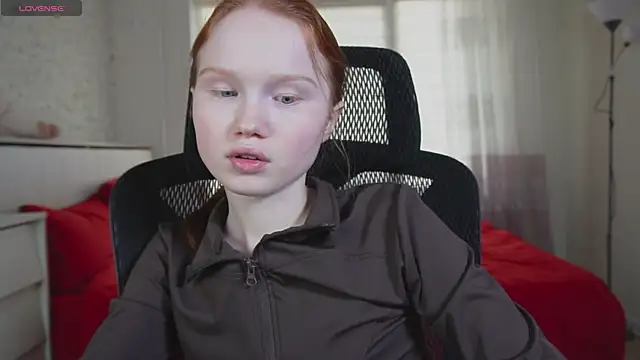 Nellie baby online show from 05/25/26, 12:22