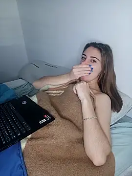 Snapshot of laparejaideal08 chatting on 03/01/26, 08:49 laparejaideal08 online show from 03/01/26, 08:49