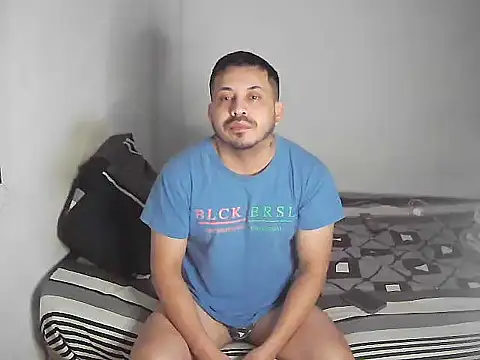 Snapshot of JonatanBail chatting on 02/08/26, 11:30 JonatanBail online show from 02/08/26, 11:30