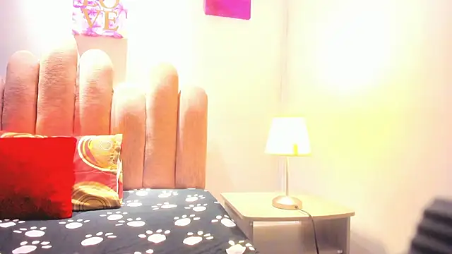 SamanthaHill  online show from 04/29/26, 07:42