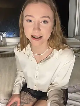 Snapshot of romyxxs chatting on 02/28/26, 09:16 romyxxs online show from 02/28/26, 09:16