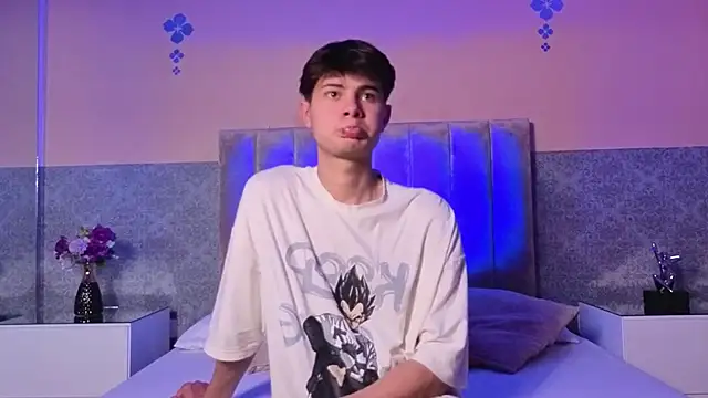 Snapshot of Derek_Sinn chatting on 02/21/26, 07:48 Derek Sinn online show from 02/21/26, 07:48