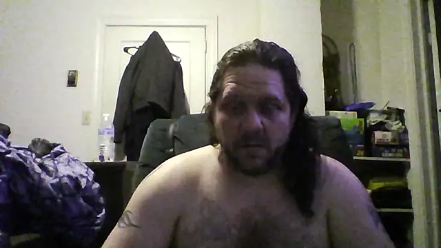 Snapshot of Demon2182 chatting on 02/23/26, 07:00 Demon2182 online show from 02/23/26, 07:00