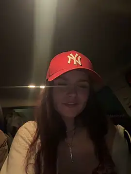 Snapshot of xBadRed chatting on 02/05/26, 07:07 xBadRed online show from 02/05/26, 07:07