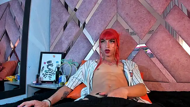 MeghanQueen   online show from 04/17/26, 06:38