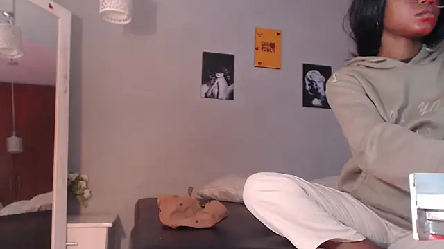 arianna rossi11 online show from 03/30/26, 12:06