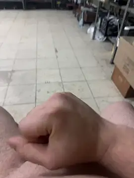 Snapshot of Can3438q chatting on 02/21/26, 08:32 Can3438q online show from 02/21/26, 08:32