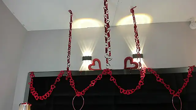 Snapshot of Ravenn21x chatting on 02/16/26, 11:39 Ravenn21x online show from 02/16/26, 11:39