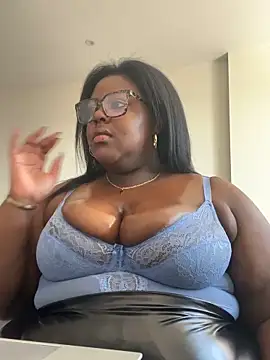 Snapshot of BouncyBBW chatting on 04/23/26, 10:36 BouncyBBW online show from 04/23/26, 10:36