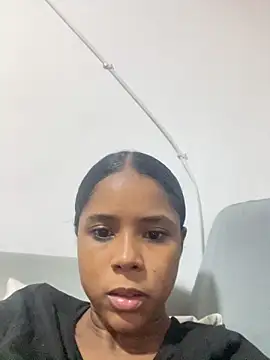 Snapshot of LIA_PARKERR chatting on 02/11/26, 02:27 LIA PARKERR online show from 02/11/26, 02:27