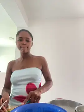 Snapshot of LIA_PARKERR chatting on 02/28/26, 04:08 LIA PARKERR online show from 02/28/26, 04:08