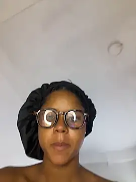 LIA PARKERR online show from 03/12/26, 01:39