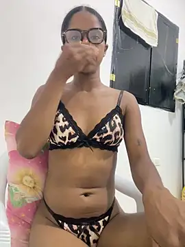 LIA PARKERR online show from 04/08/26, 01:27