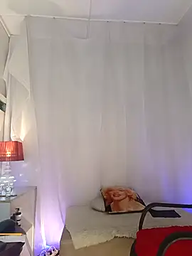 laurasofia45 online show from 04/29/26, 05:30