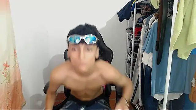 Snapshot of BOY_0914 chatting on 02/21/26, 05:52 BOY 0914 online show from 02/21/26, 05:52