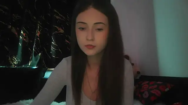 karlaluuvv online show from 03/20/26, 02:33