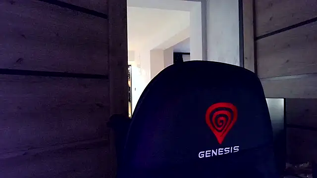 karlaluuvv online show from 04/08/26, 04:18