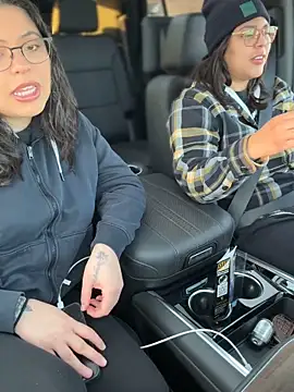 Snapshot of KittyTatts chatting on 02/07/26, 11:19 KittyTatts online show from 02/07/26, 11:19