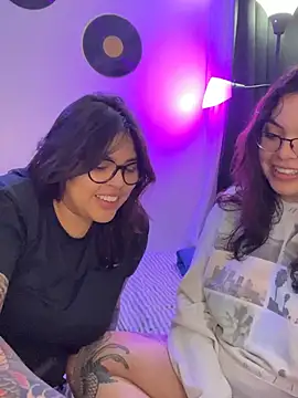 Snapshot of KittyTatts chatting on 02/21/26, 02:56 KittyTatts online show from 02/21/26, 02:56