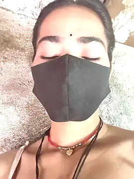 Sonali Bendre online show from 04/03/26, 02:20