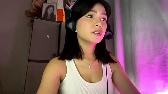 ConstancePorrini online show from 02/20/26, 05:26