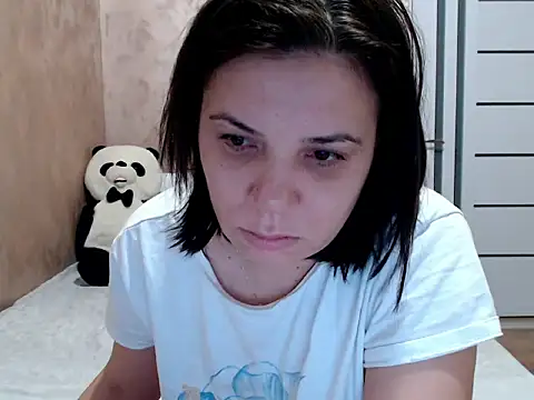 Snapshot of LorraGrey chatting on 02/07/26, 03:43 LorraGrey online show from 02/07/26, 03:43