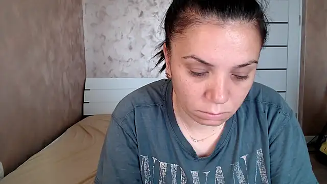 Snapshot of LorraGrey chatting on 06/17/26, 03:09 LorraGrey online show from 06/17/26, 03:09