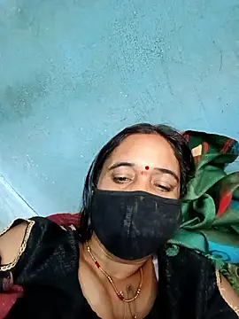 Snapshot of Raamdevi158 chatting on 02/13/26, 09:33 Raamdevi158 online show from 02/13/26, 09:33