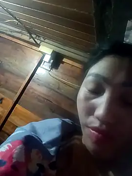 hot-luna- online show from 02/12/26, 10:38