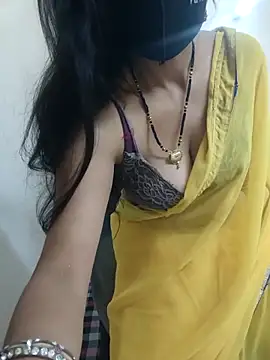 Snapshot of simran_sharma01 chatting on 02/01/26, 07:40 simran sharma01 online show from 02/01/26, 07:40