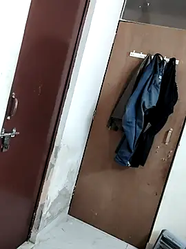 Snapshot of simran_sharma01 chatting on 02/11/26, 11:59 simran sharma01 online show from 02/11/26, 11:59