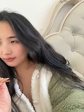 mimi-love13 online show from 02/04/26, 05:35