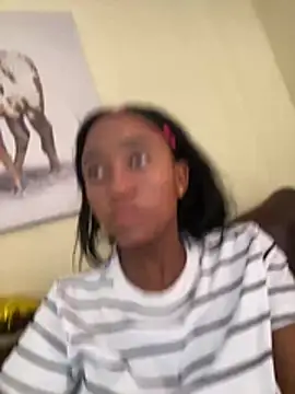 Snapshot of Amari_26 chatting on 02/15/26, 06:10 Amari 26 online show from 02/15/26, 06:10