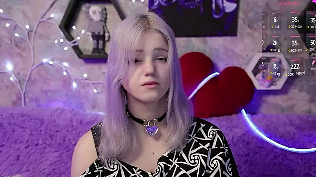 Yunakiss online show from 03/19/26, 09:41