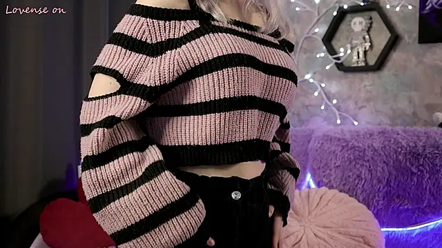 Yunakiss online show from 04/15/26, 11:17