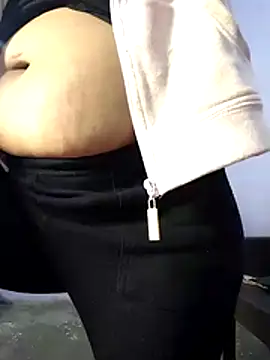 Snapshot of Madhubala6 chatting on 02/21/26, 04:30 Madhubala6 online show from 02/21/26, 04:30