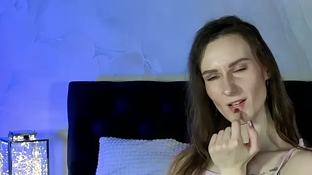 Snapshot of AriaLiko chatting on 02/15/26, 08:27 AriaLiko online show from 02/15/26, 08:27