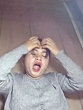 Snapshot of emlylyxinh chatting on 01/31/26, 09:46 emlylyxinh online show from 01/31/26, 09:46